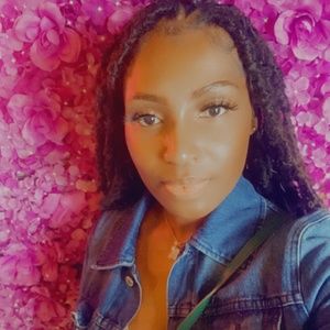 Meet your Posher, Kyla